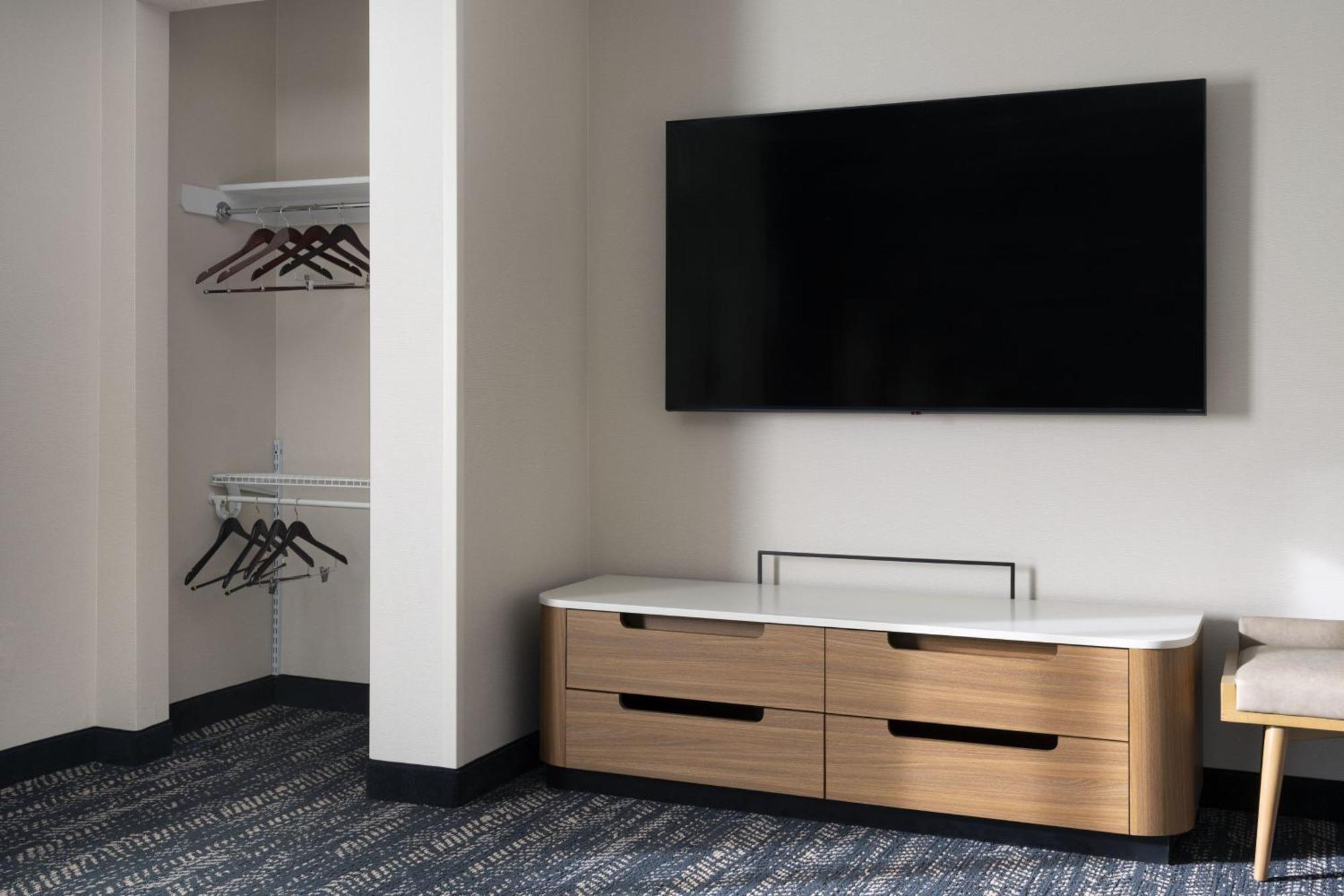 Fairfield By Marriott Inn & Suites Fresno Riverpark Eksteriør billede